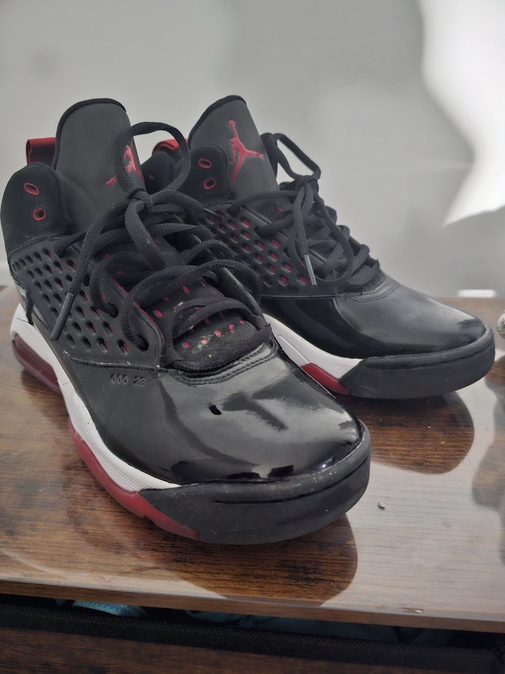 Jordan Men's Maxin 200 "Black Gym Red" Sneakers